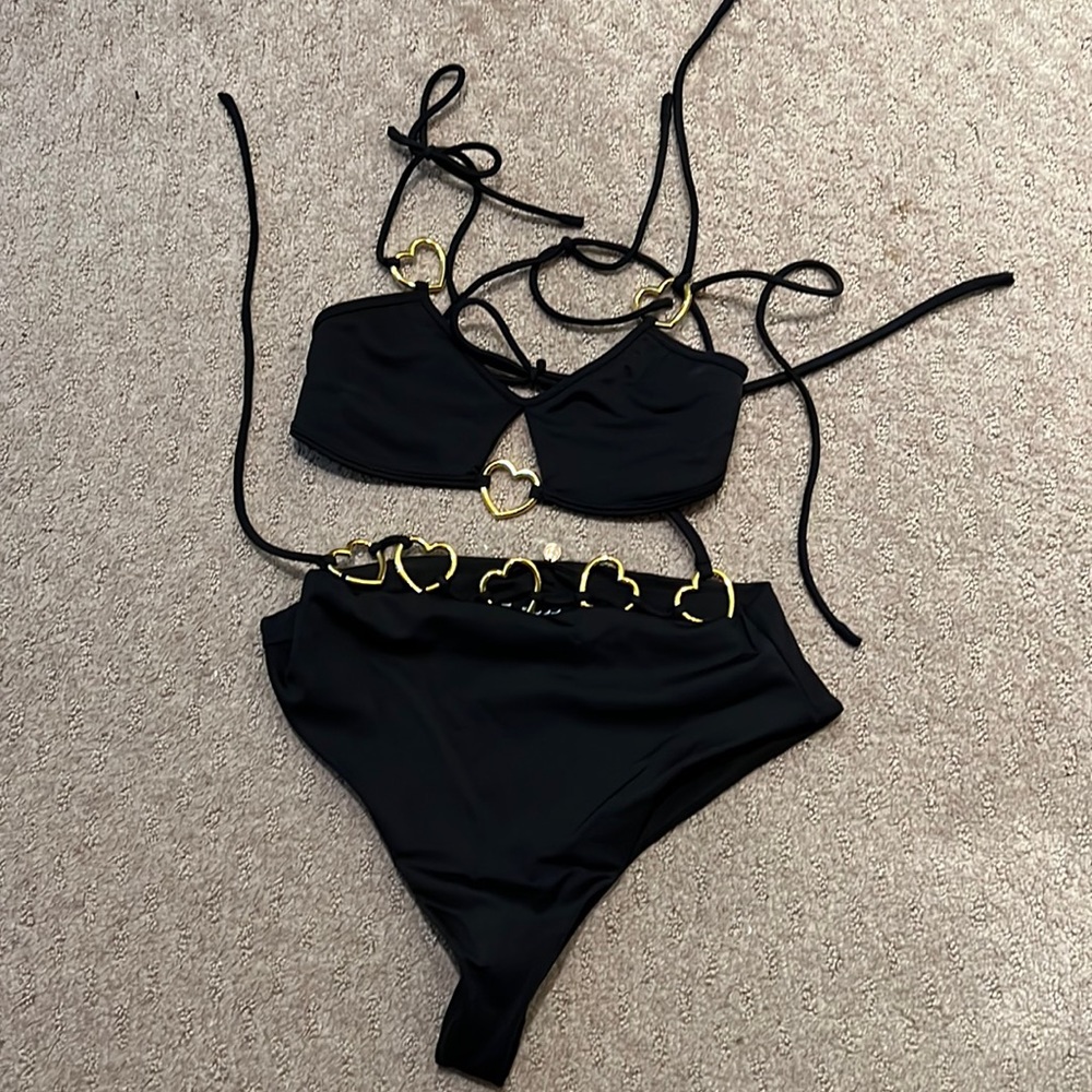 XS for love and lemons two piece 🍋💕